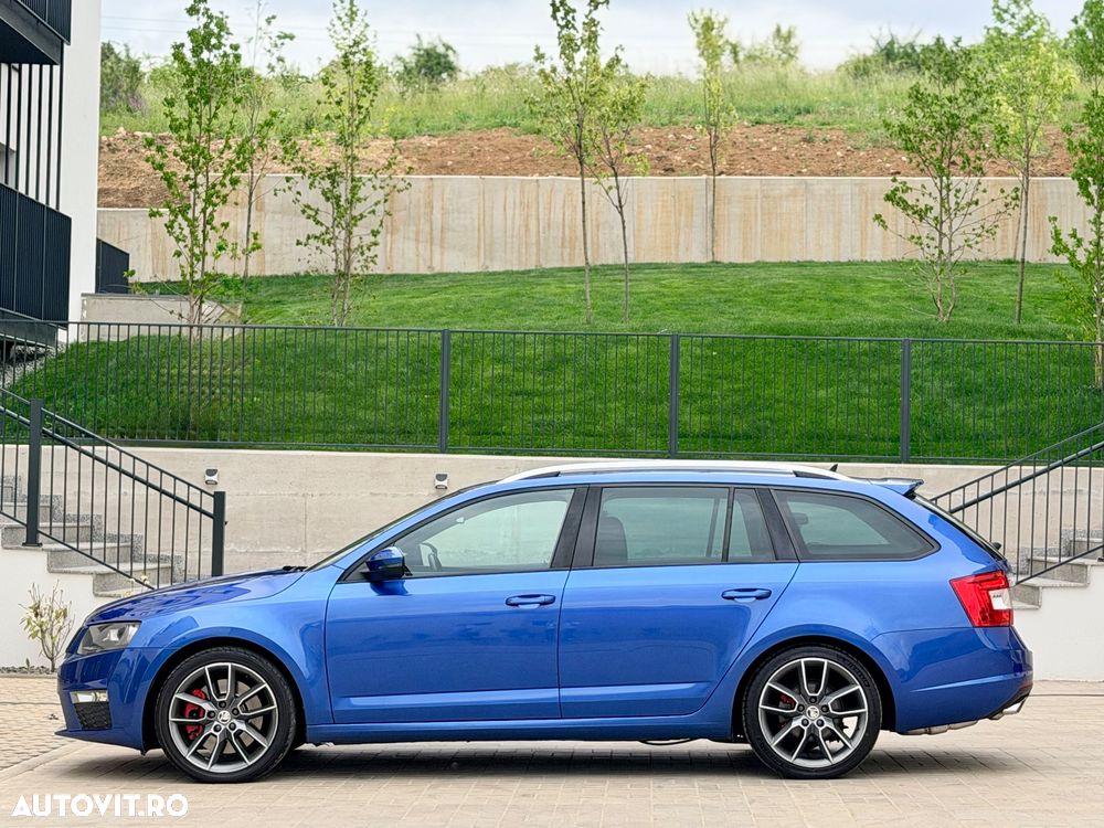 Skoda Octavia 2.0 TDI DSG RS - 8