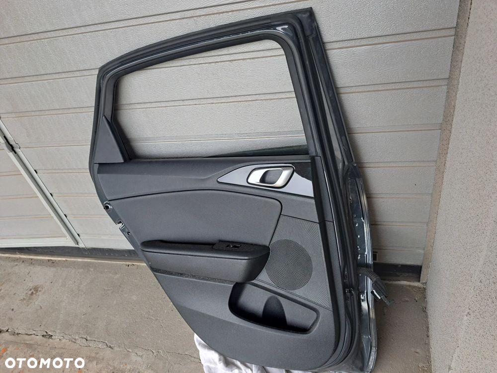 DRZWI TYLNE LEWE  KIA CEED III SEDAN  KOLOR  H8 - 2