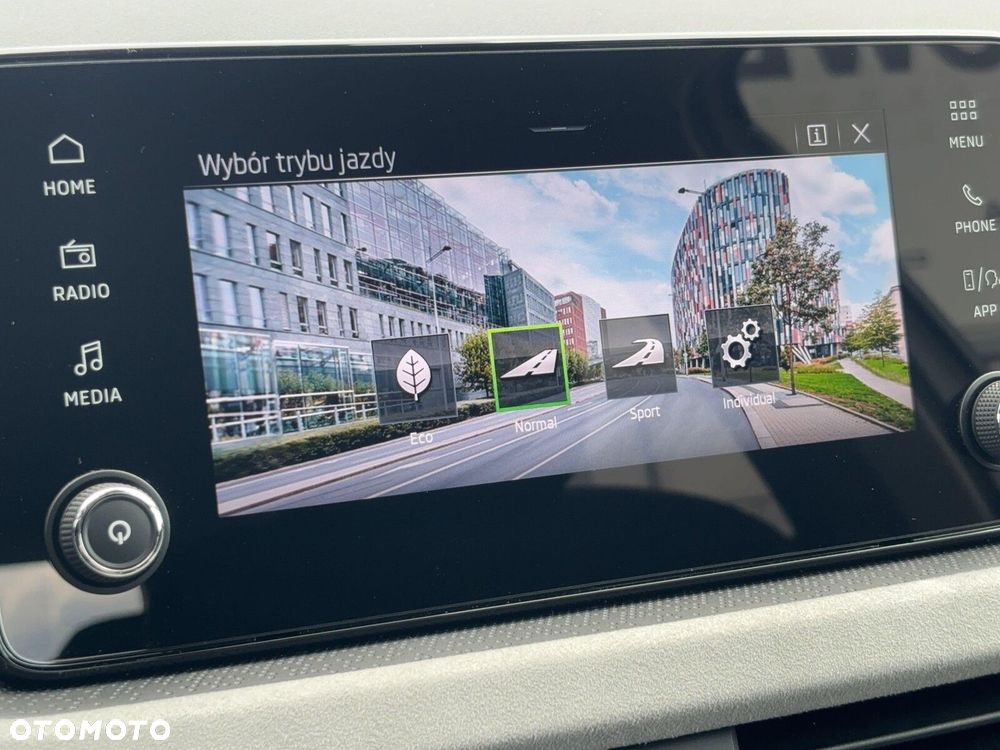 Skoda Scala 1.0 TSI Selection - 33