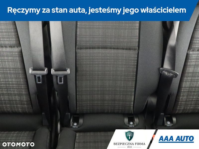 Mercedes-Benz Vito - 17
