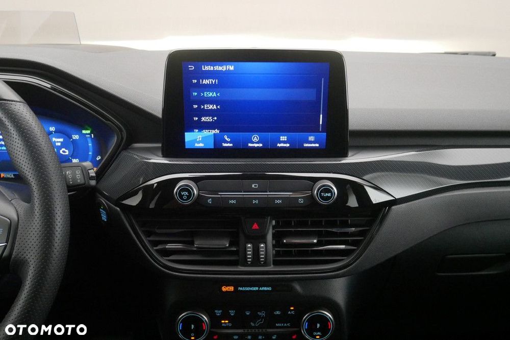 Ford Kuga - 10