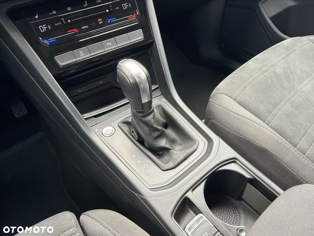 Volkswagen Touran 2.0 TDI BMT Comfortline DSG - 17