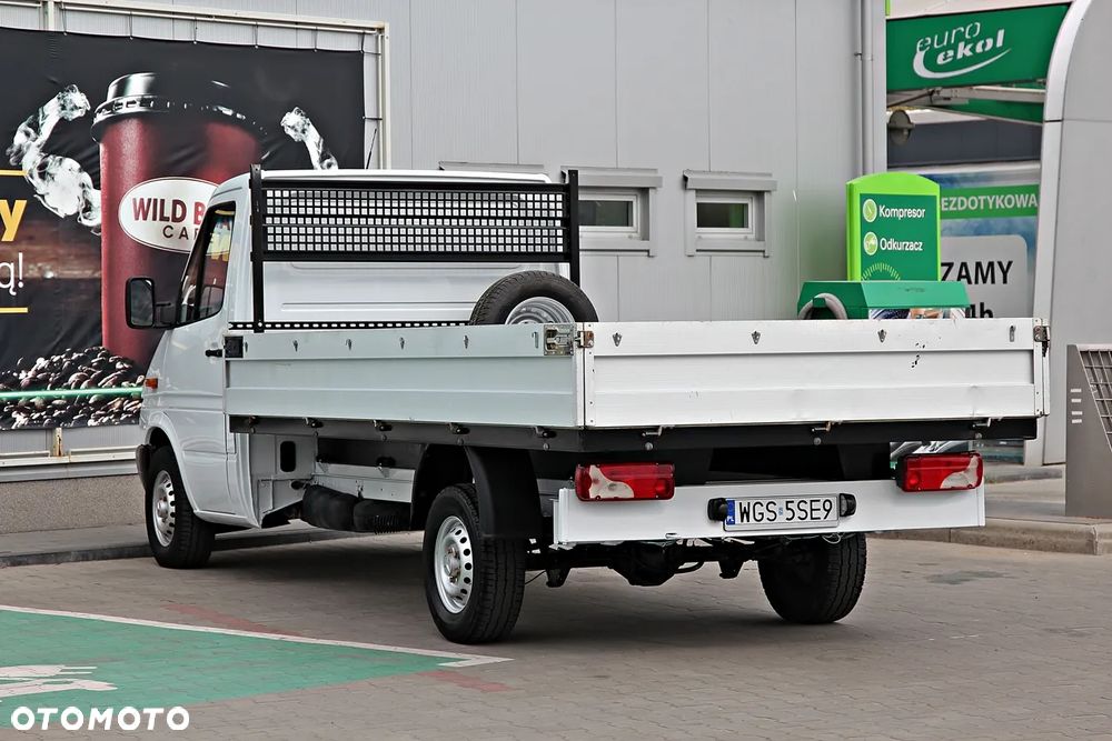 Mercedes-Benz Sprinter - 18