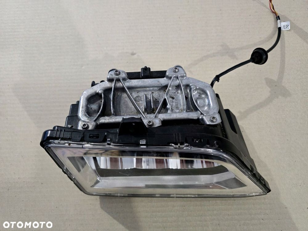 HALOGEN DACHOWY SCANIA S R NTG 2948571 - 2