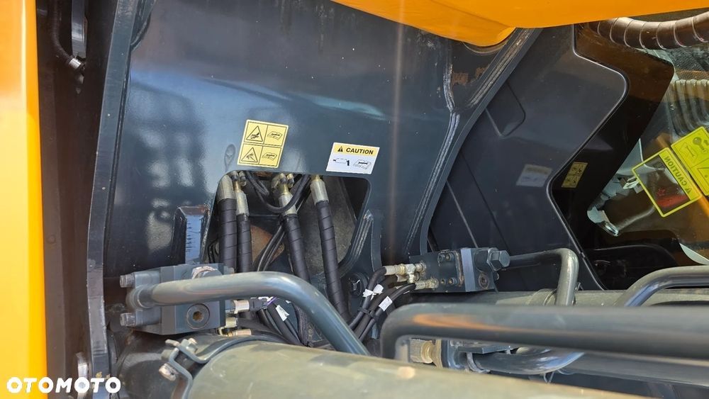 Hyundai Hx220 - 15