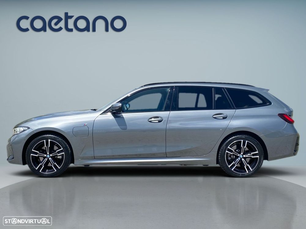 BMW 330 e Pack Desportivo M Auto - 27