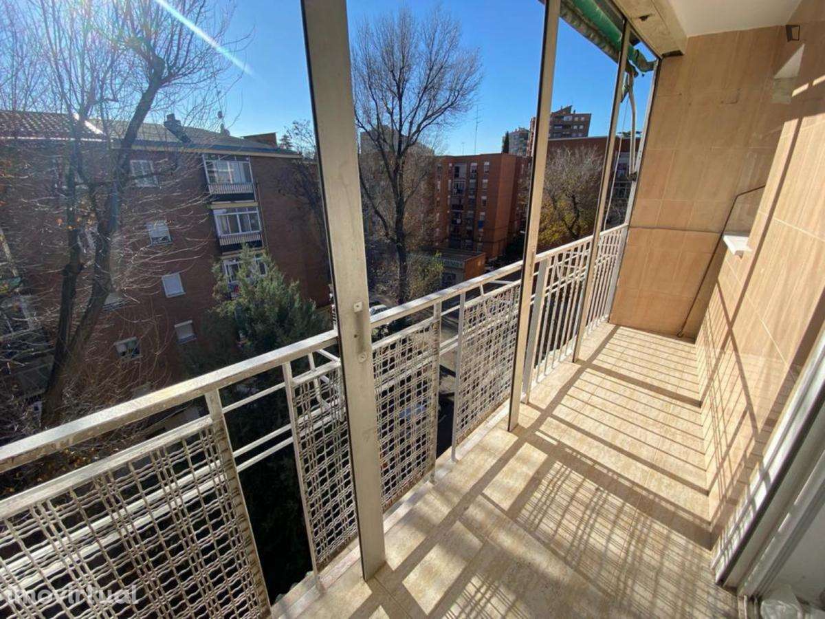 Quarto - localizado em Princípe Real Lisbon - Grande imagem: 2/14