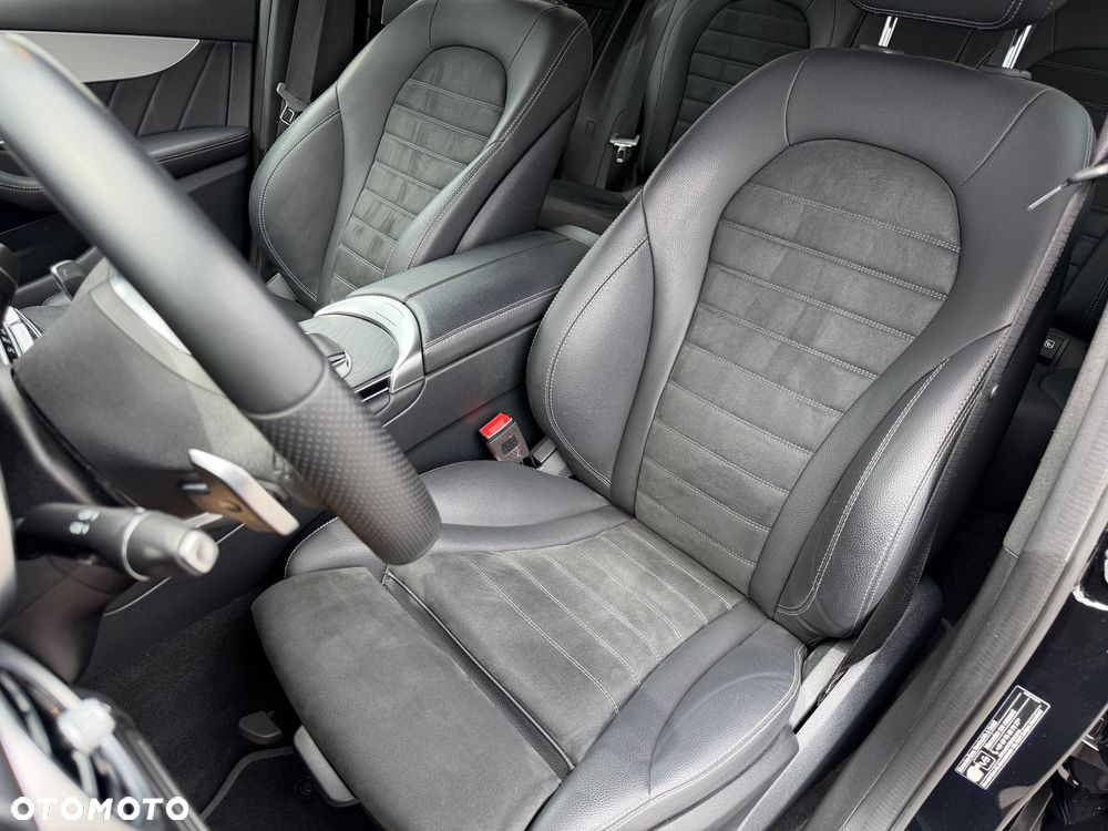 Mercedes-Benz GLC 200 4Matic 9G-TRONIC AMG Line - 20