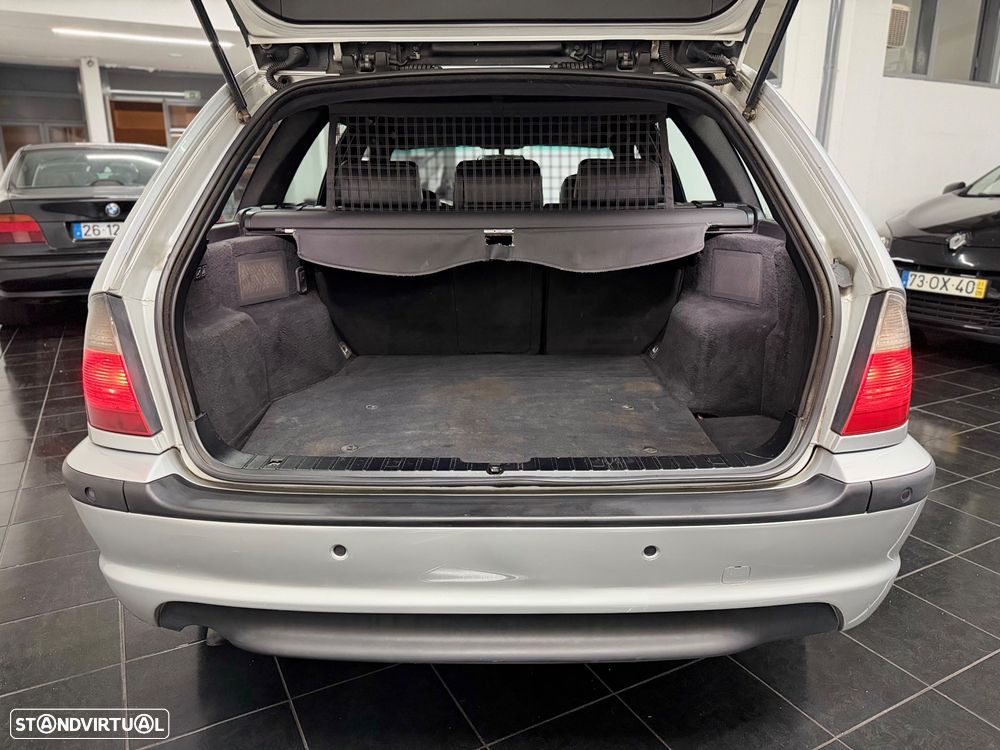 BMW 320 d Touring - 11