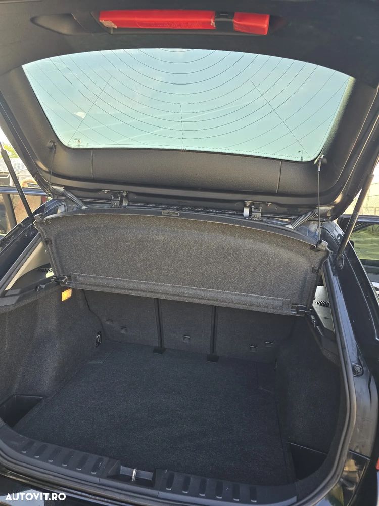 BMW X1 sDrive18d - 12