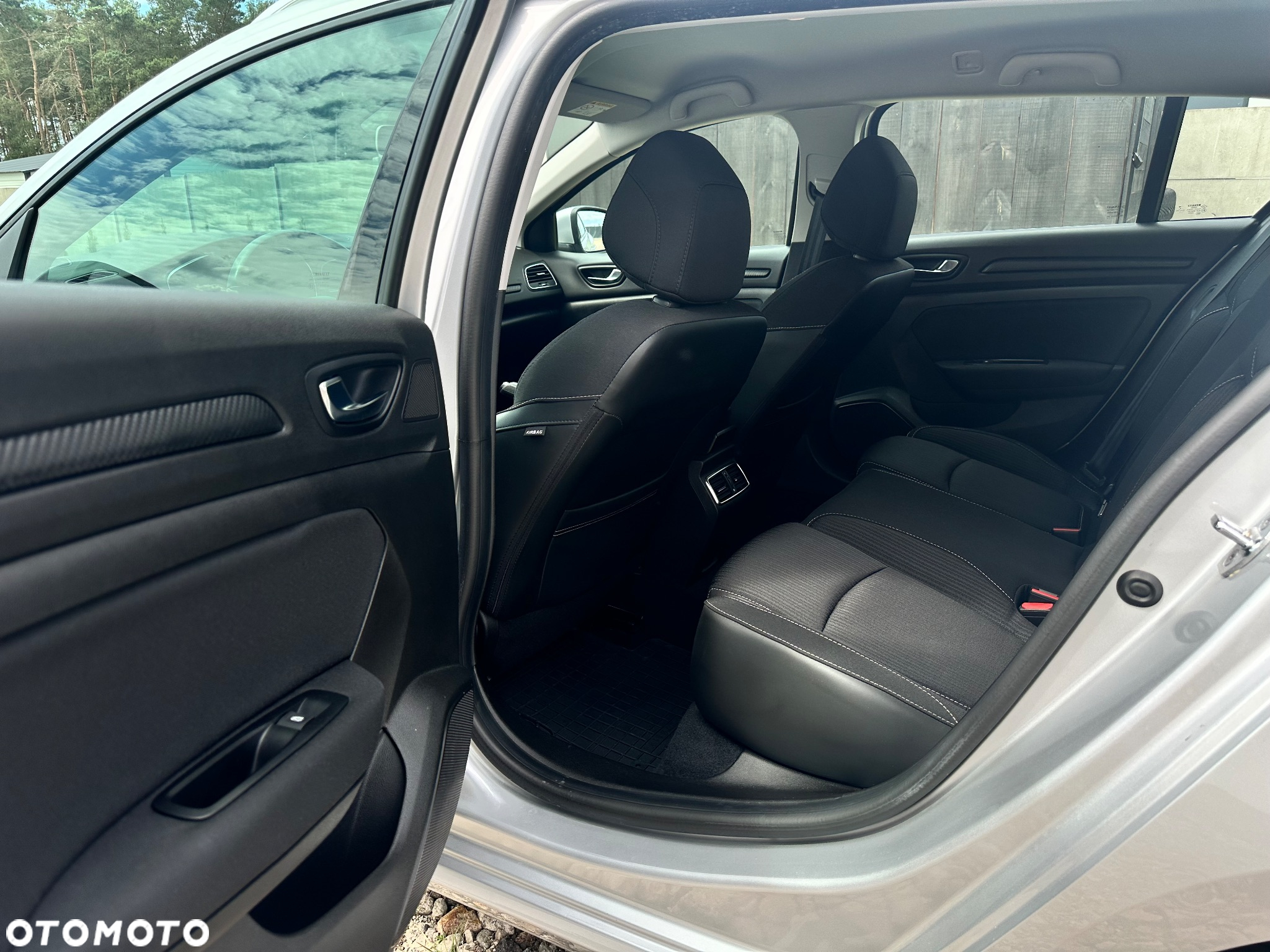 Renault Megane ENERGY dCi 110 EXPERIENCE - 9