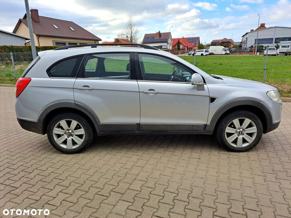 Chevrolet Captiva 2.0 4WD 7 Sitzer LT Exclusive - 6