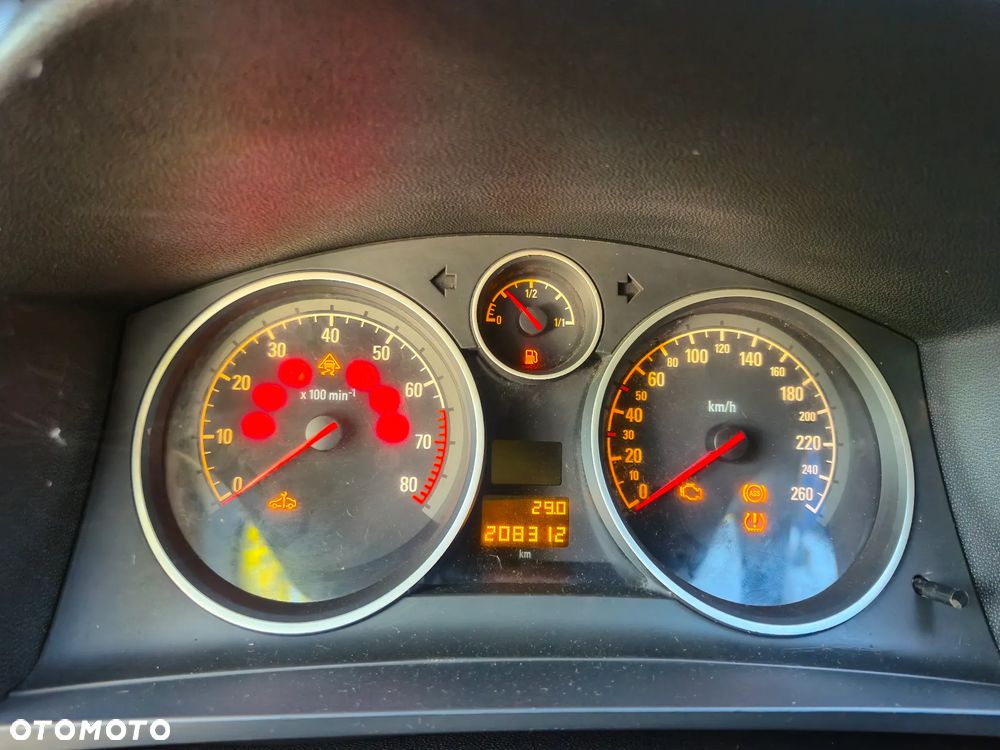 Opel Zafira - 15