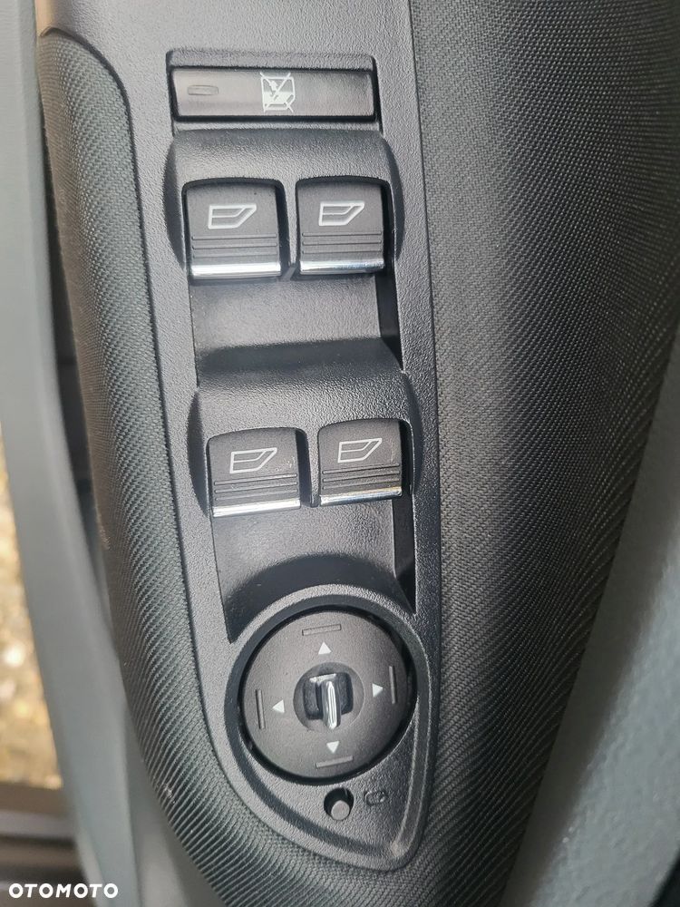 Ford C-MAX 1.6 TDCi Start-Stop-System SYNC Edition - 23