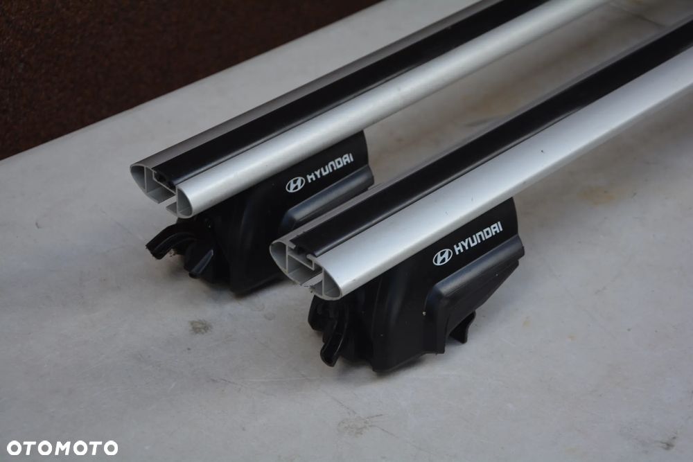 Hyundai Kona na relingi zintegrowane oryginał alu klucz - 2