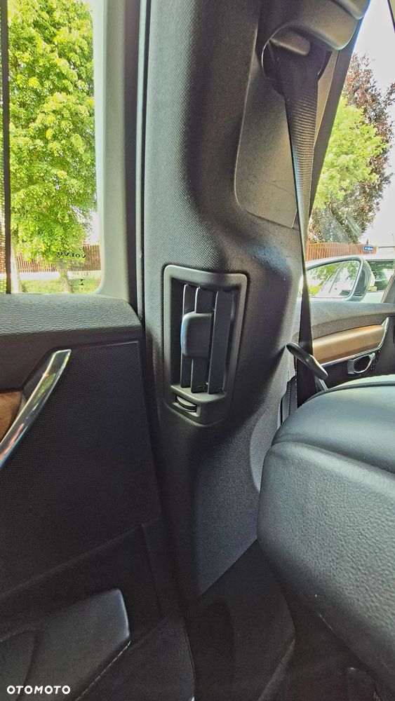 Volvo V90 D5 AWD Geartronic Inscription - 34