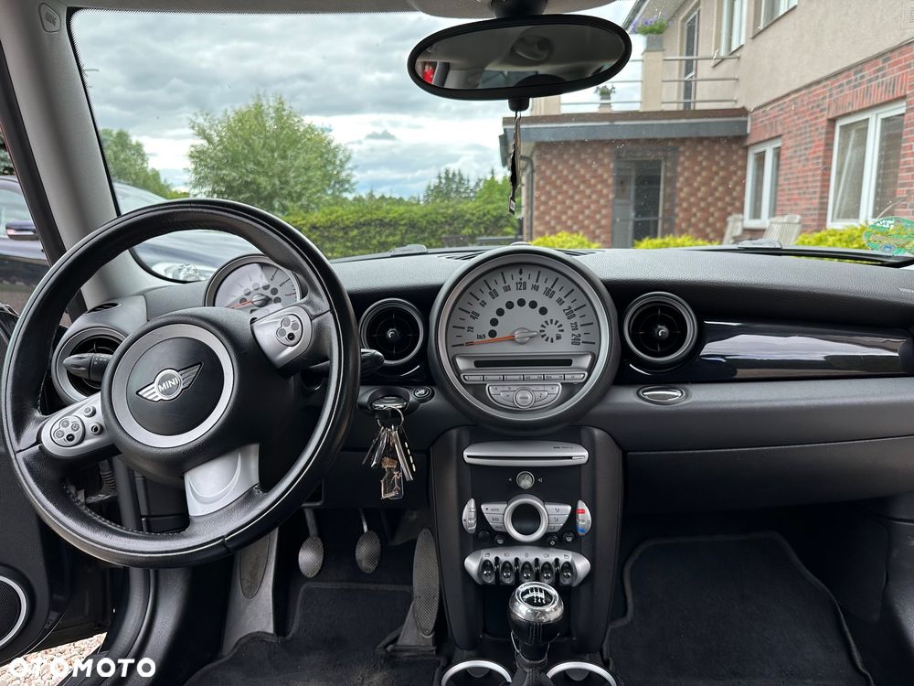 MINI Cooper Standard - 7