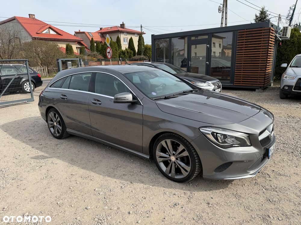 Mercedes-Benz CLA 180 Urban - 18