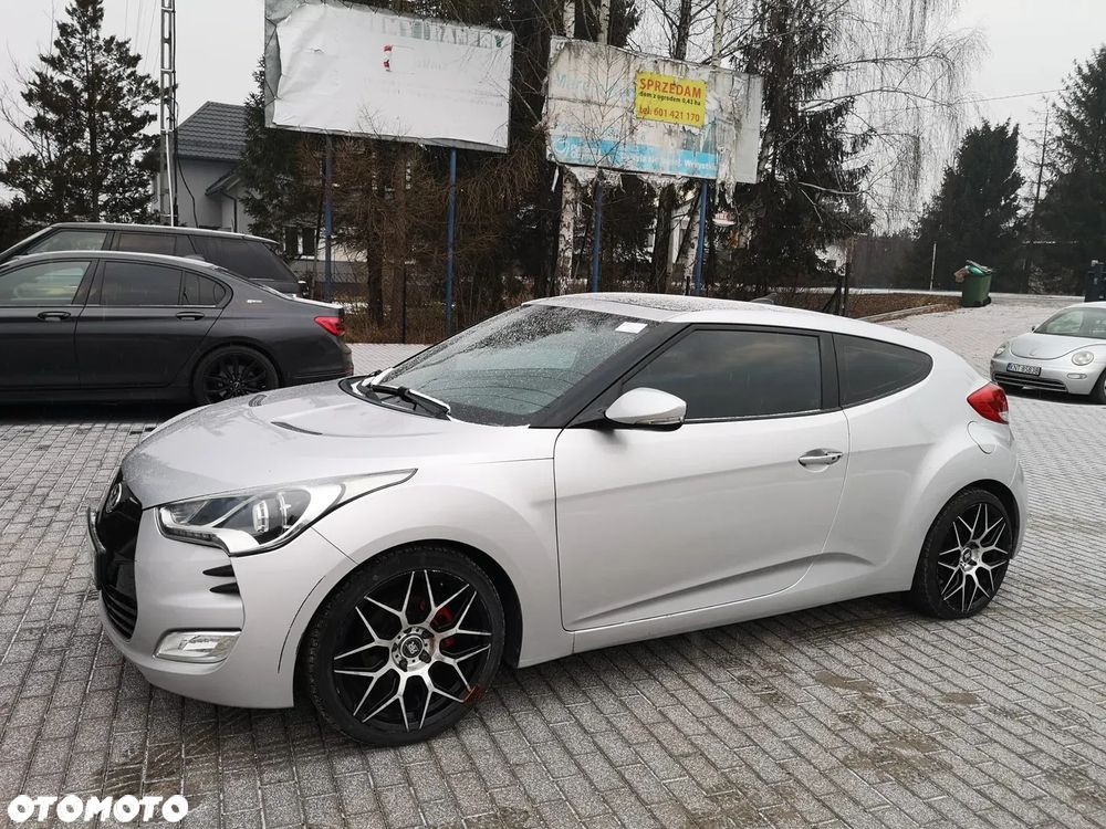 Hyundai Veloster 1.6 GDI Premium - 33