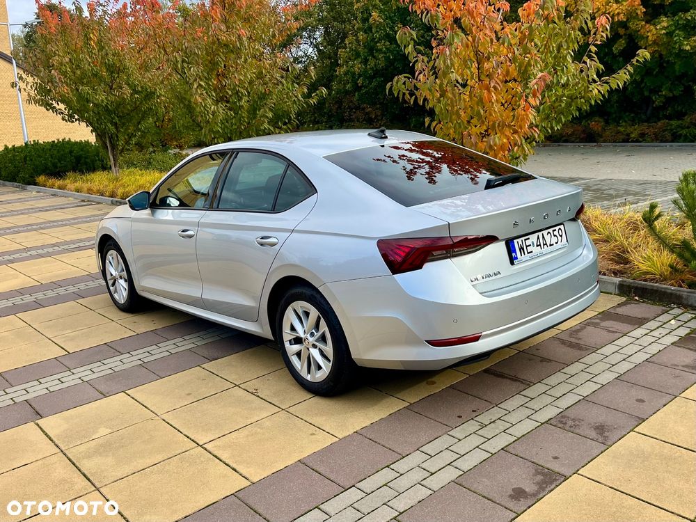 Skoda Octavia 1.5 TSI ACT Ambition - 8
