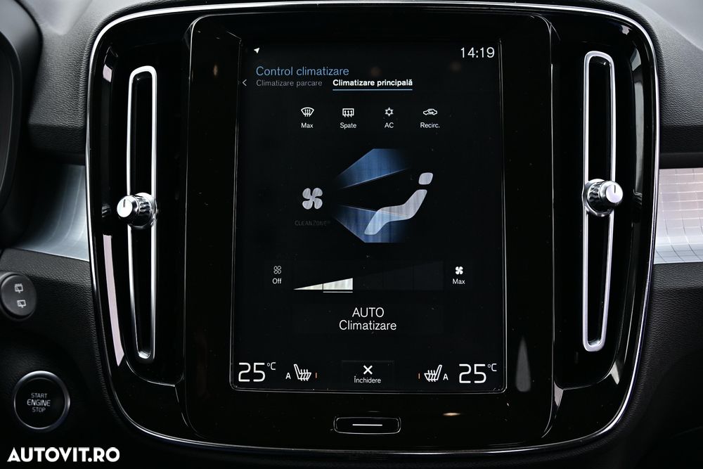 VOLVO XC40 2019 — imagine 13