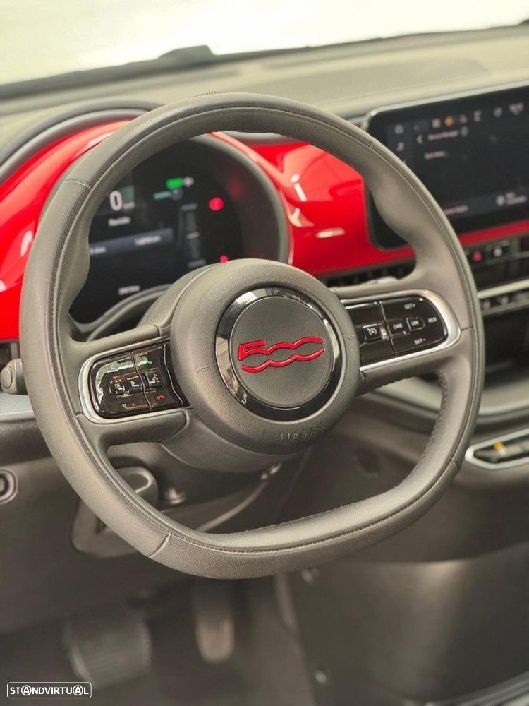 Fiat 500e 23,8kWh Red - 11