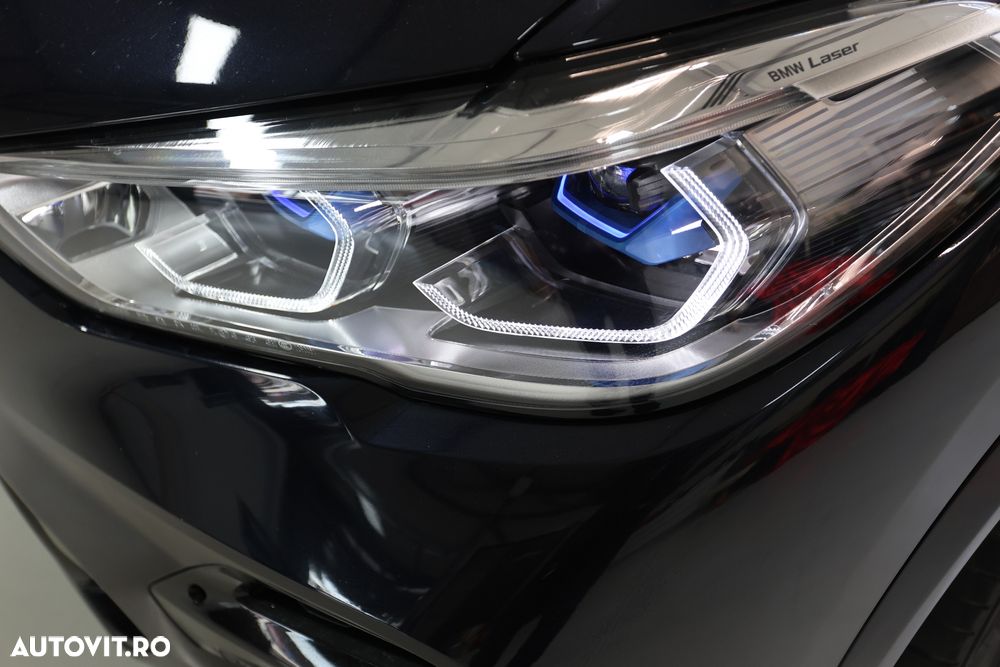 BMW X5 xDrive45e - 32