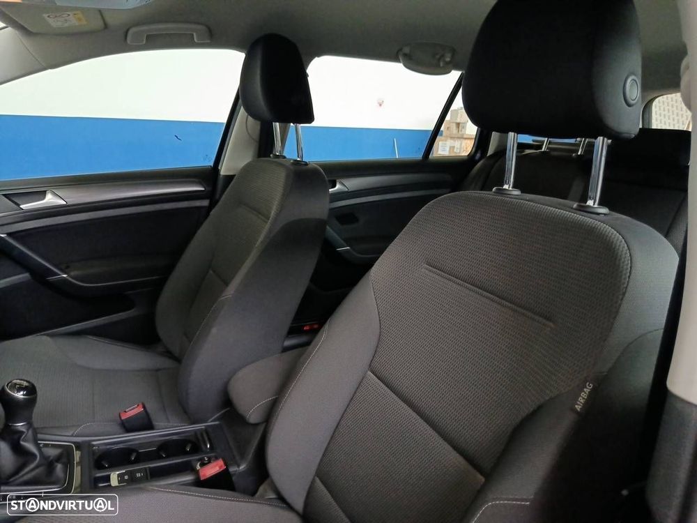 VW Golf Variant 1.0 TSI Confortline - 9