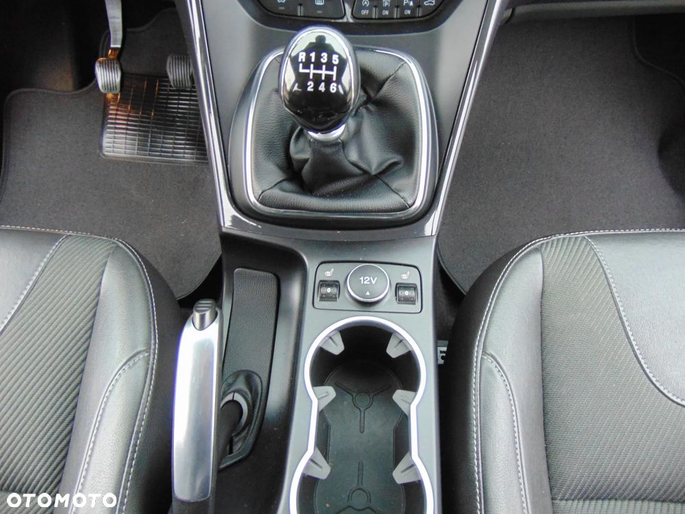 Ford Kuga 1.5 EcoBoost 2x4 Titanium - 22