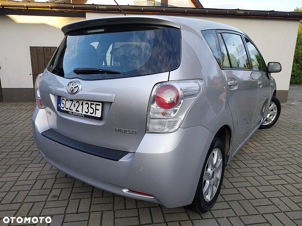 Toyota Verso 1.8 7-Sitzer Edition S+ - 24