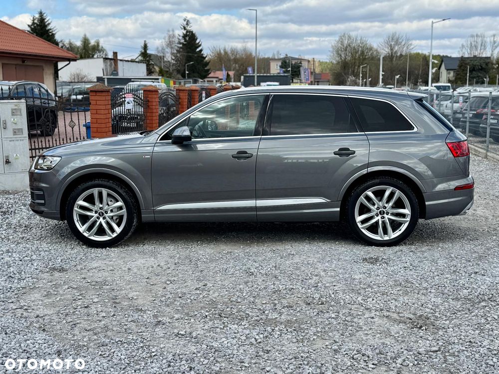 Audi Q7 - 12