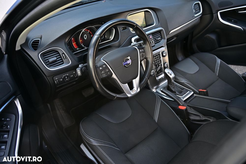 Volvo V40 D3 Geartronic - 18