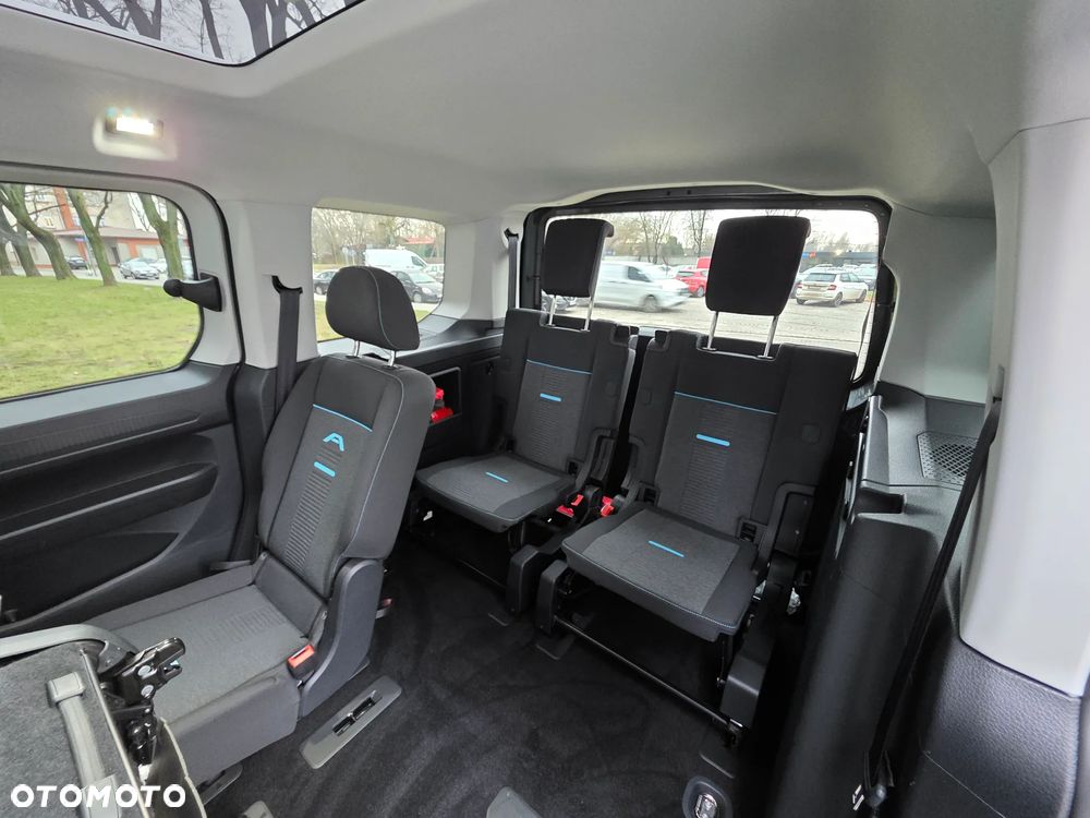 Ford Tourneo Connect 2.0 EcoBlue Active - 23