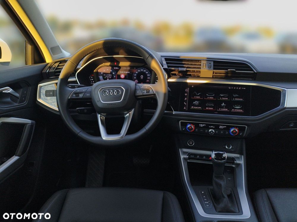 Audi Q3 Sportback - 12