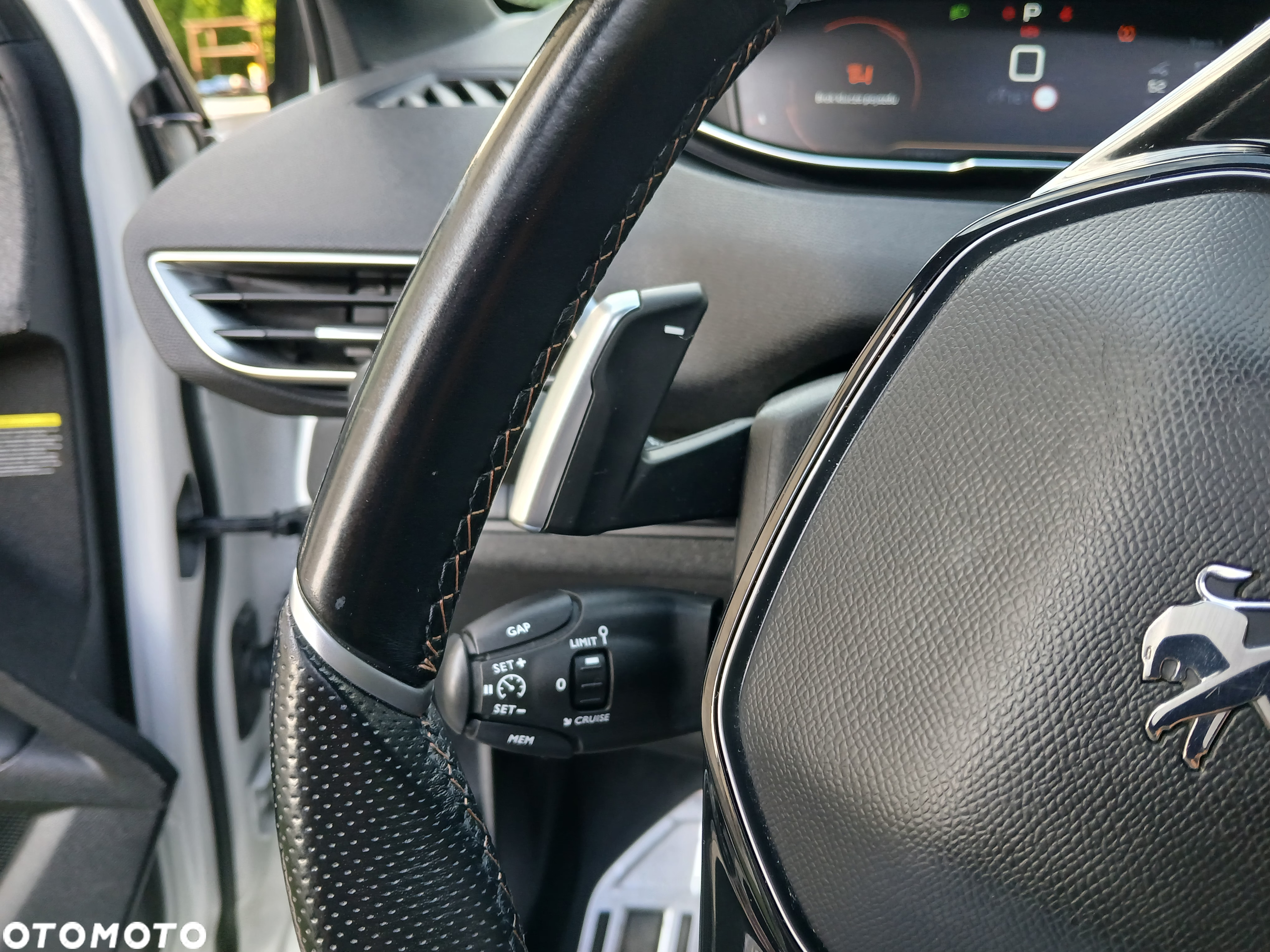 Peugeot 5008 1.2 PureTech GT Pack S&S EAT8 - 21