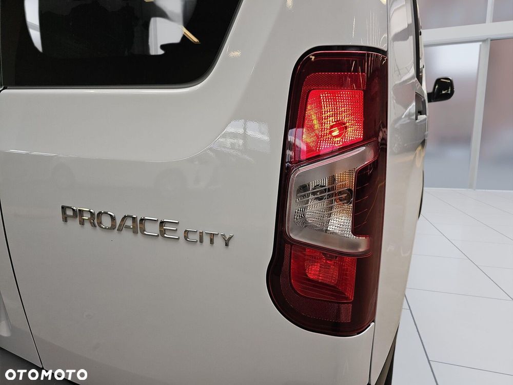 Toyota ProAce 2.3T 1.5D-4D 100KM long FurgonBrygActive - 31