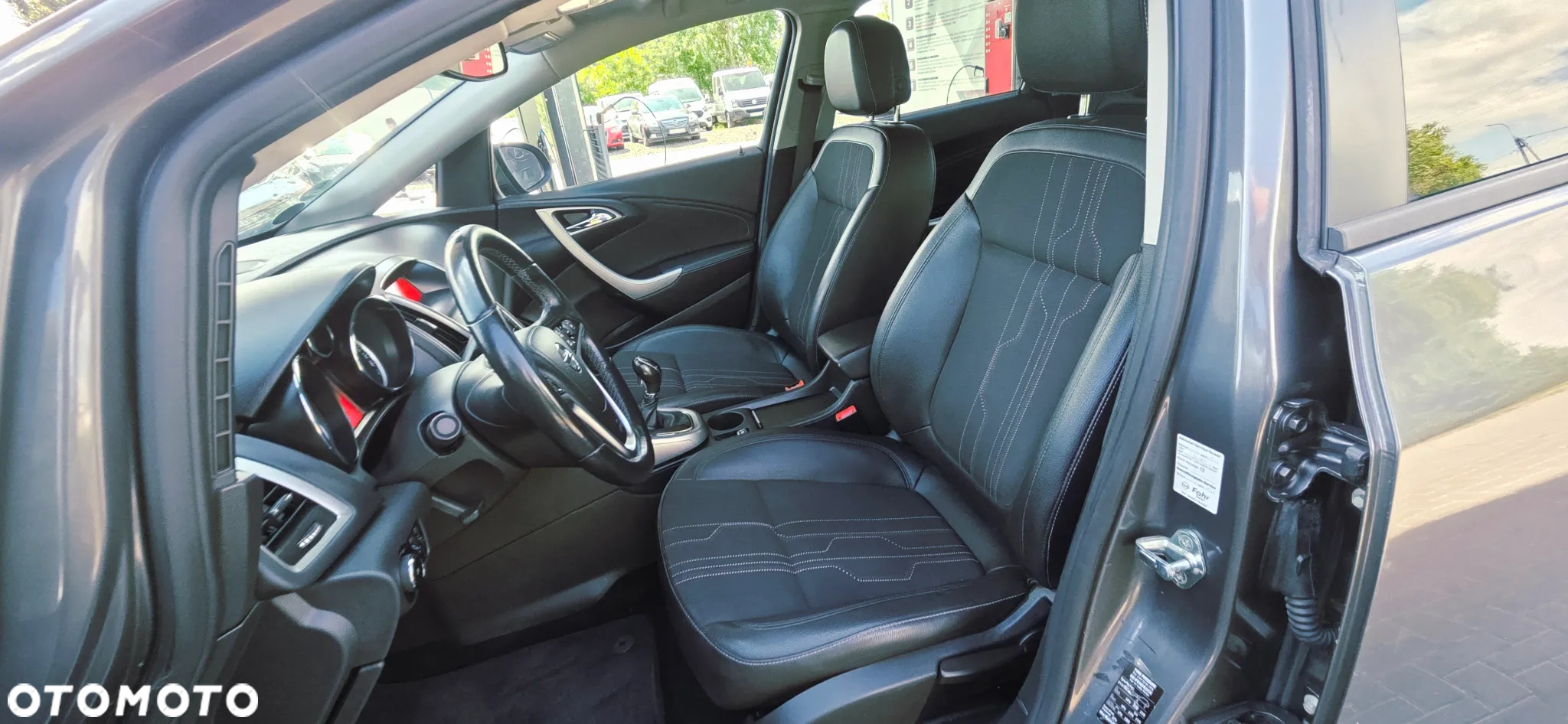 Opel Astra 1.4 Turbo 150 Jahre - 30