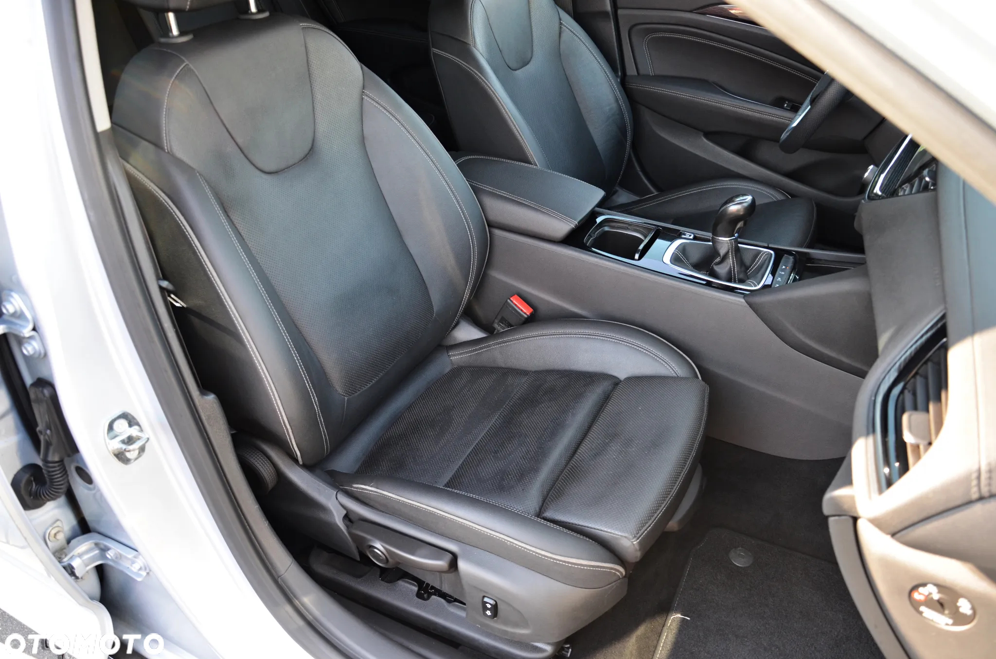 Opel Insignia 1.6 CDTI Sports Tourer ecoFLEXStart/Stop Business Innovation - 37