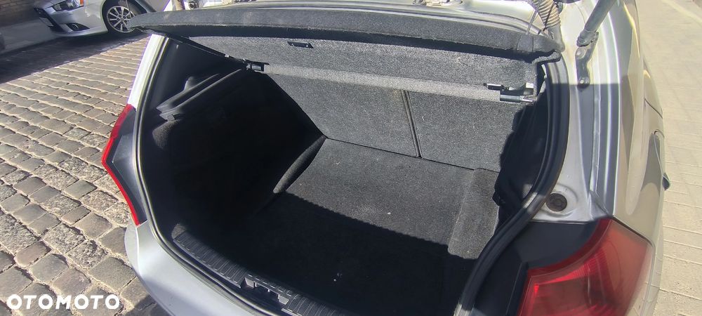 BMW Seria 1 120d - 8