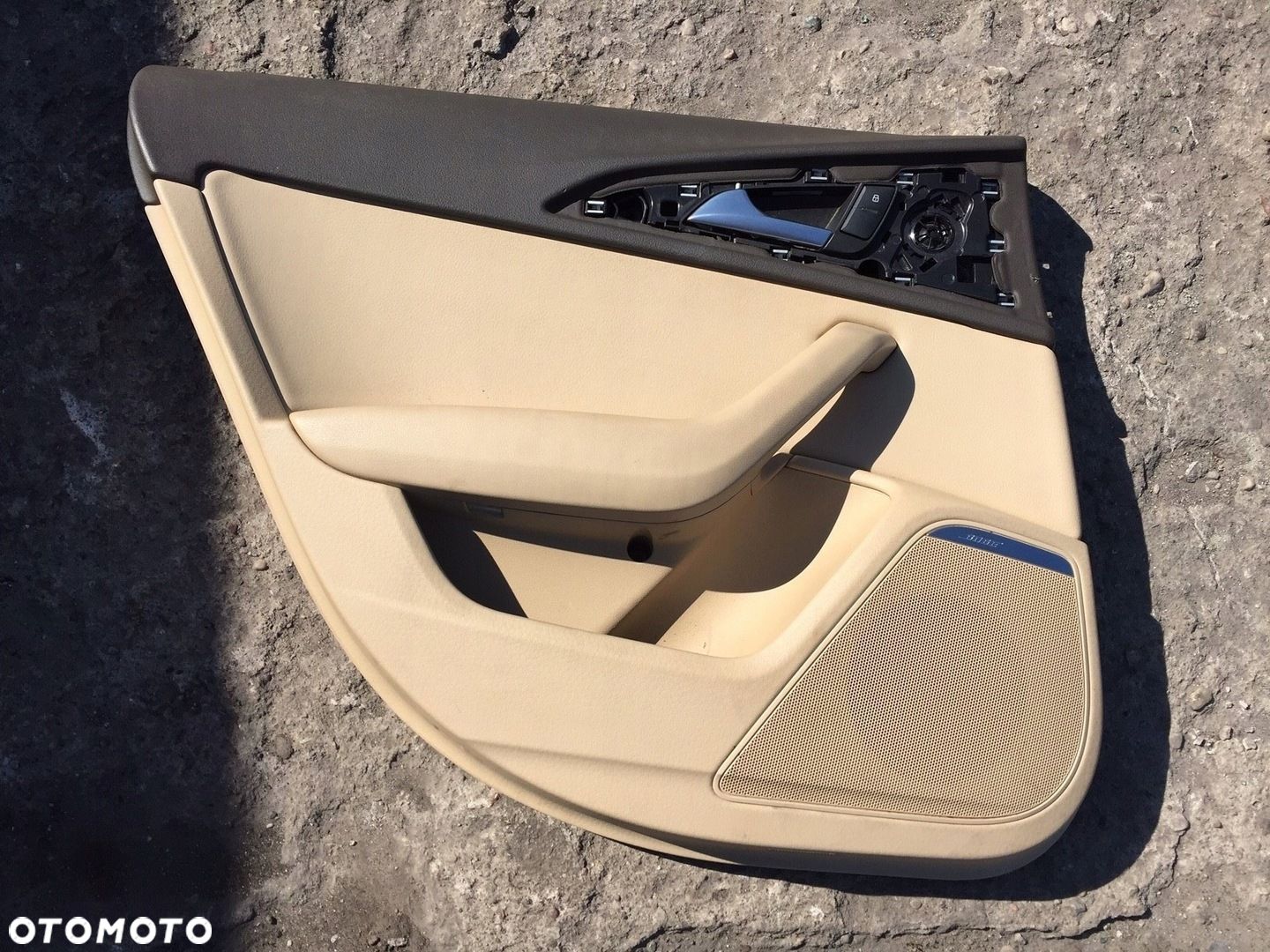 A6 C7 SEDAN BOCZEK DRZWI TAPICERKA PRAWY TYŁ - 1