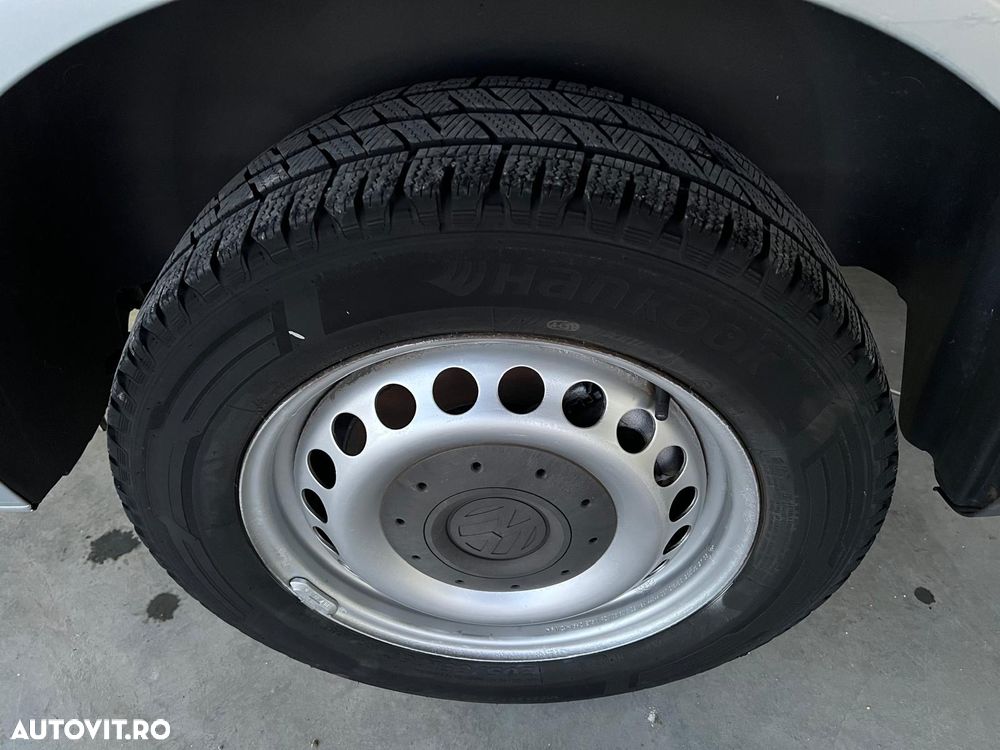 Volkswagen Caravelle - 29