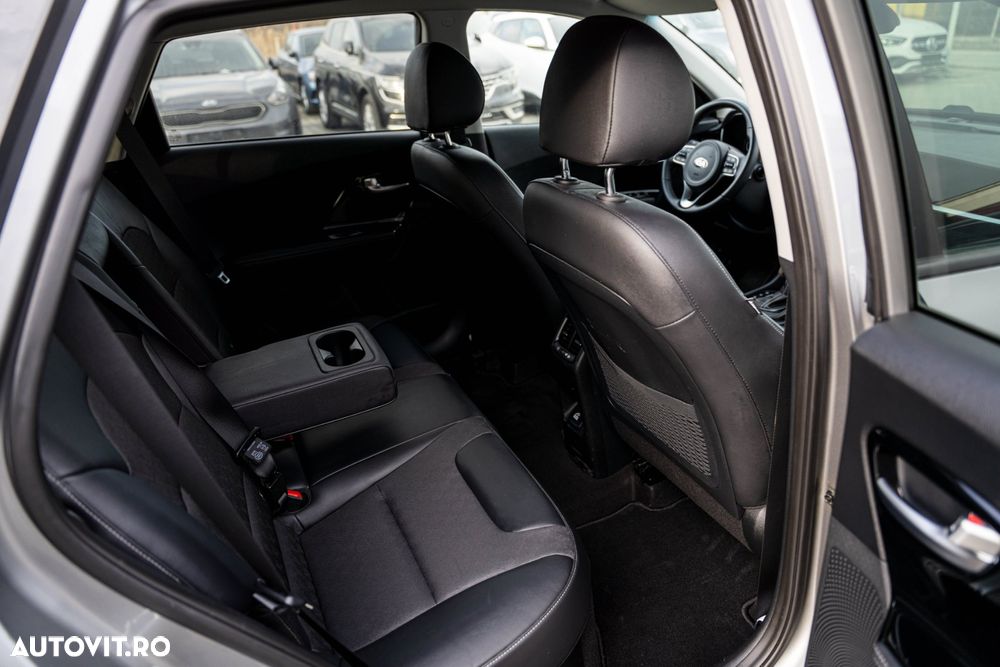 Kia Niro 1.6 GDI PHEV 2WD OPF Aut. Vision - 8