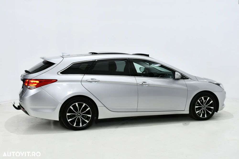 Hyundai i40 Kombi 1.7 CRDi DCT Premium - 4