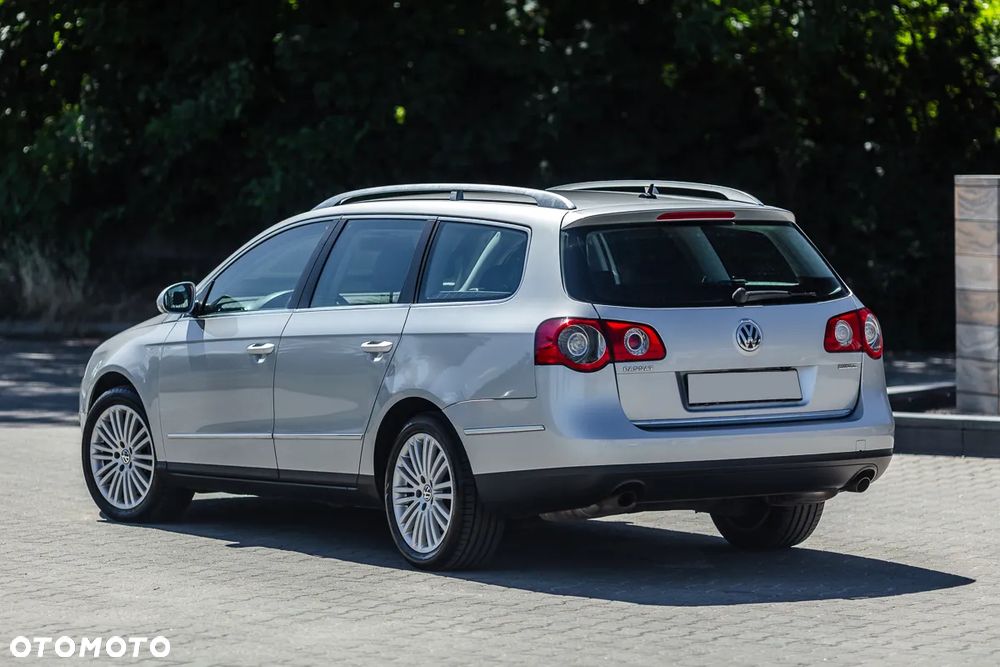 Volkswagen Passat Variant 3.2 V6 FSI 4Motion DSG Highline - 5