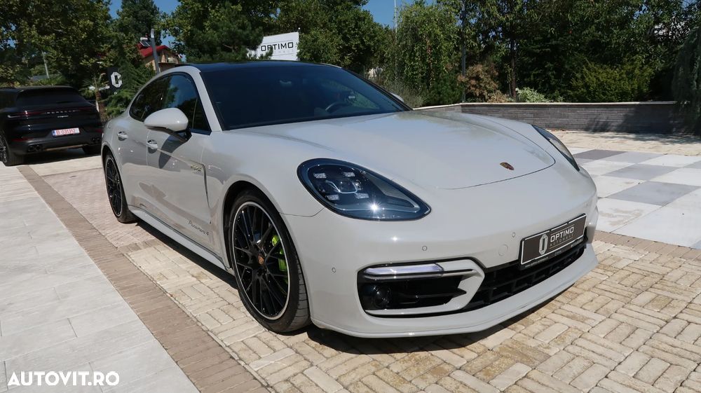 Porsche Panamera 4 E-Hybrid Platinum Edition - 30