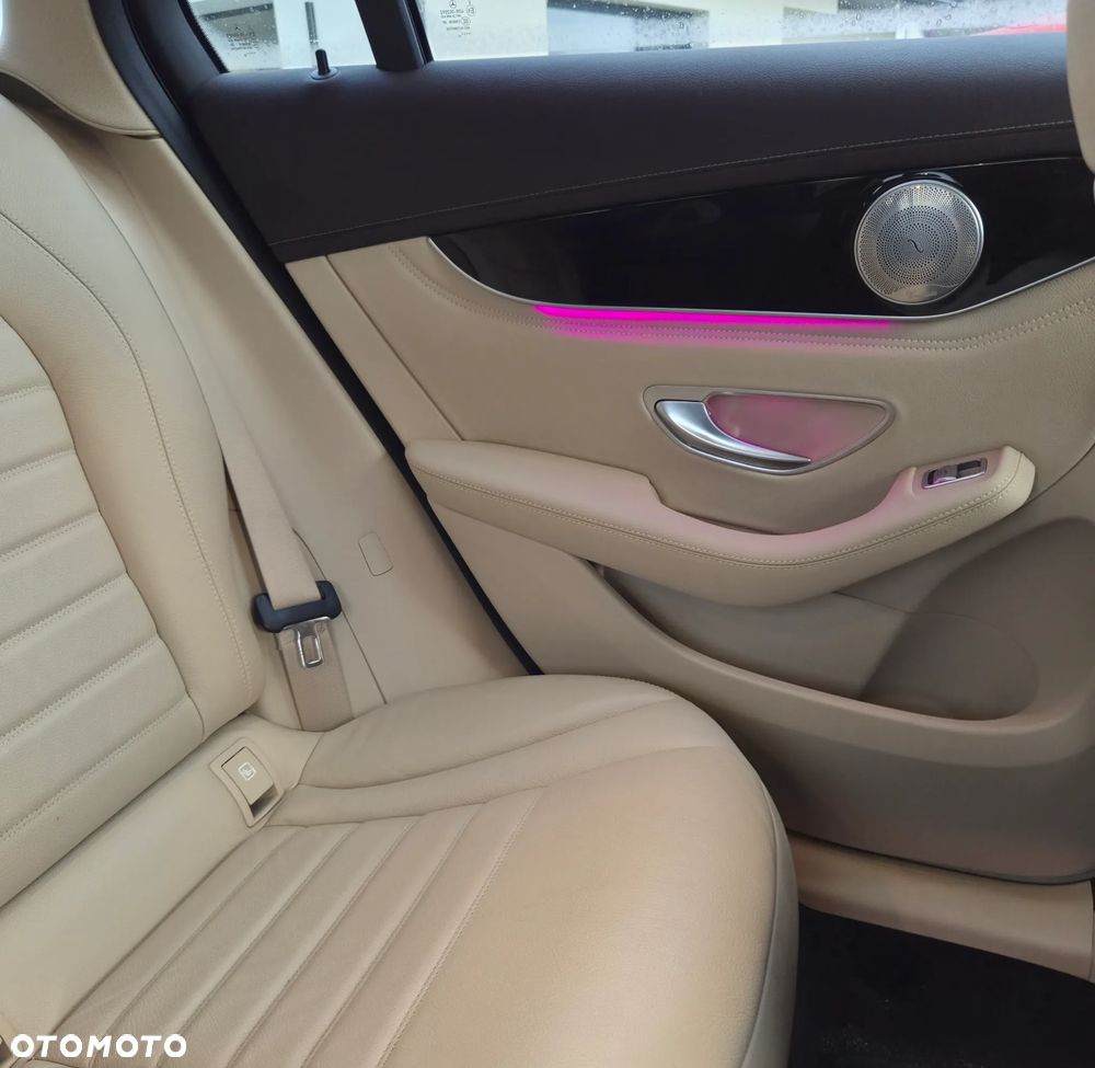 Mercedes-Benz GLC 220 d - 38