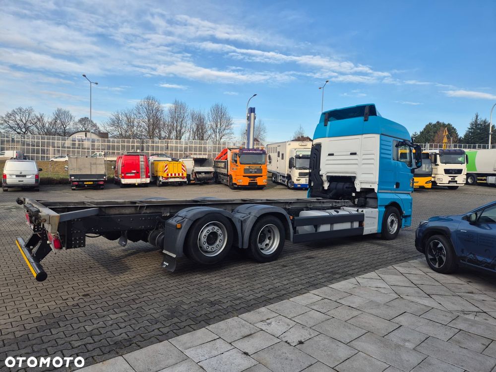 MAN TGX 26.500 / 6X2 / SERWIS na 496TKM /Stan IDEAŁ/E6/ BDF RAMA /6X2/ 3 OŚ SKRĘTNA + PODNOSZONA /SYPIALKA - 9
