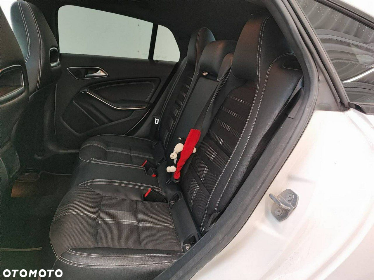Mercedes-Benz CLA 200 AMG Line - 10