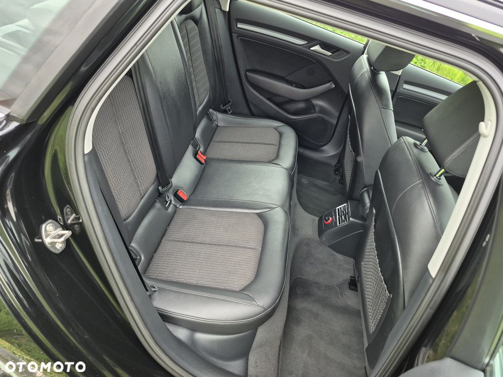 Audi A3 Sportback 2.0 TDI (clean diesel) quattro S line Sportpaket - 22