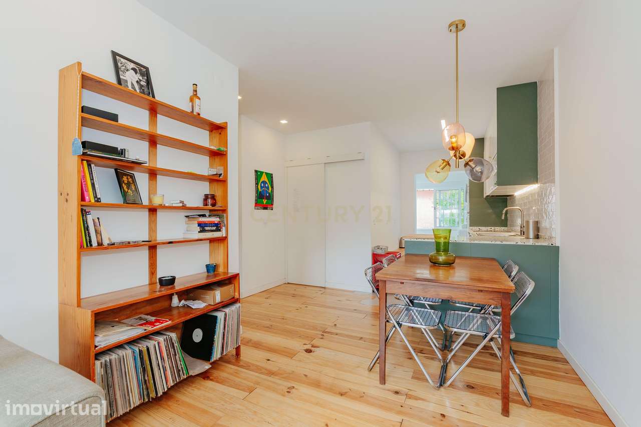 T2 exclusivo, totalmente remodelado e mobilado, com logradouro privati - Grande imagem: 3/33